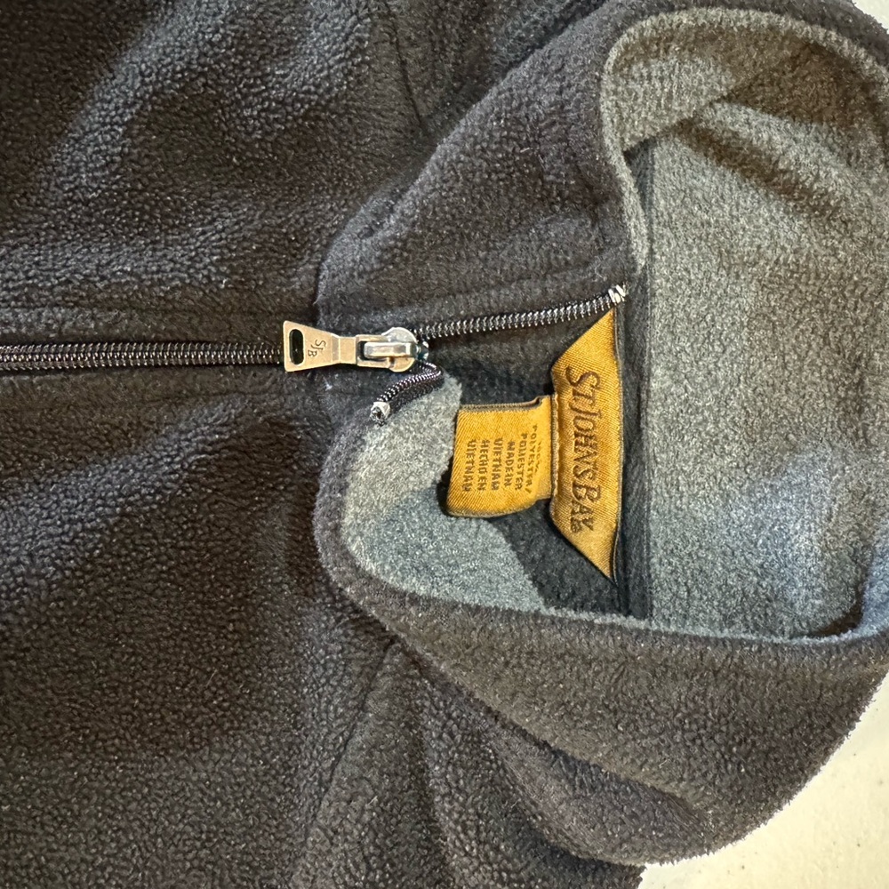 St. John's Bay Gray top zip fleece shirt